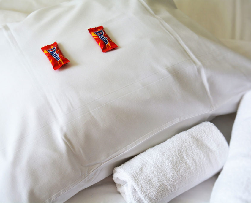 Hotellpute og sjokolade